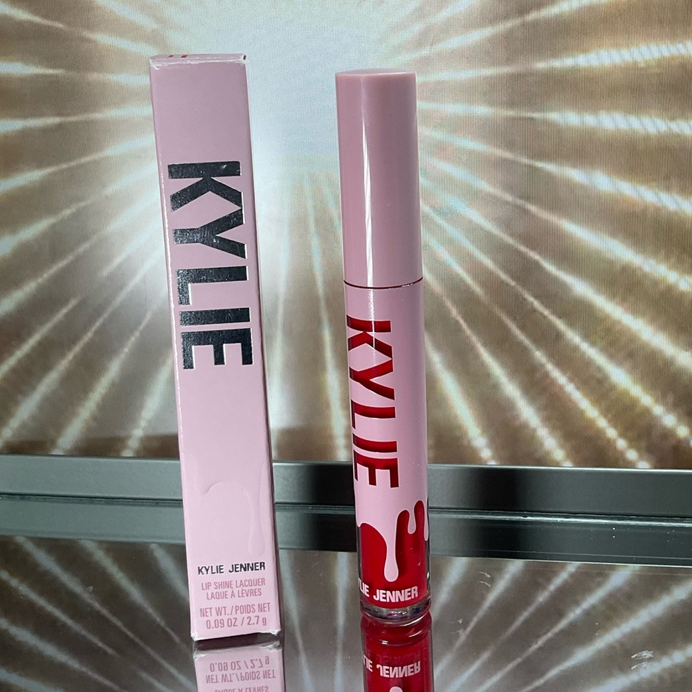 Kylie Cosmetics ~Lip Shine Lacquer ~ Shade Don’t @ Me